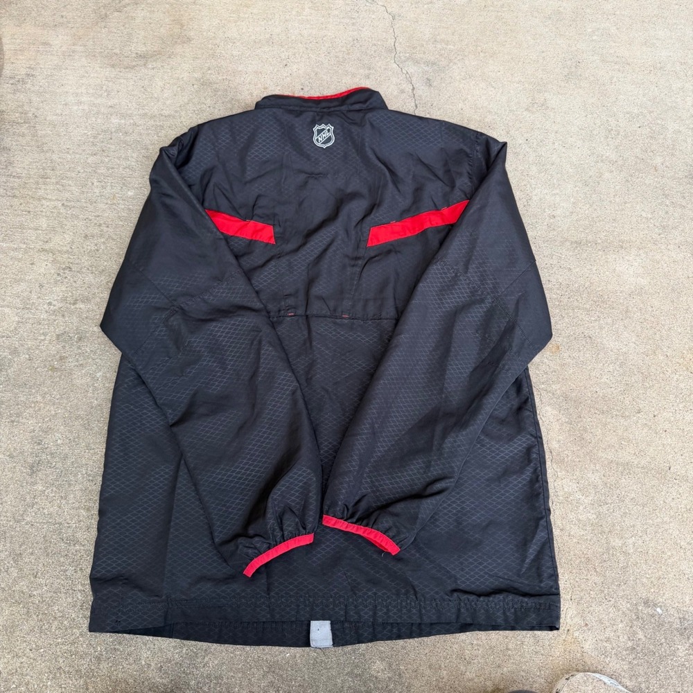 Reebok Calgary Flames NHL Center Ice KineticFit Jacket Mens Small Black Red - Picture 7 of 8